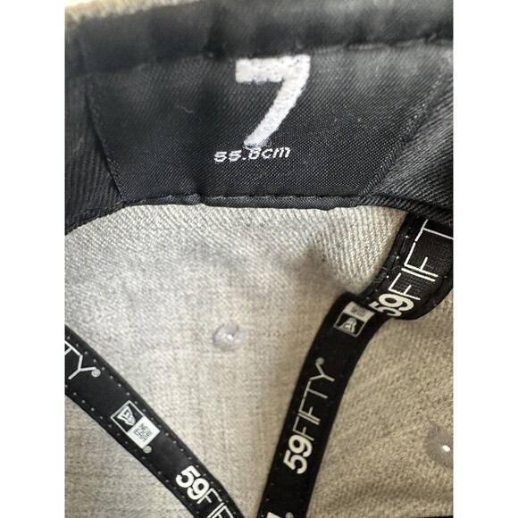 Philadelphia Phillies The Lounge 59Fifty Gray Fitted New Era Red P MLB Size 7 - Picture 10 of 11